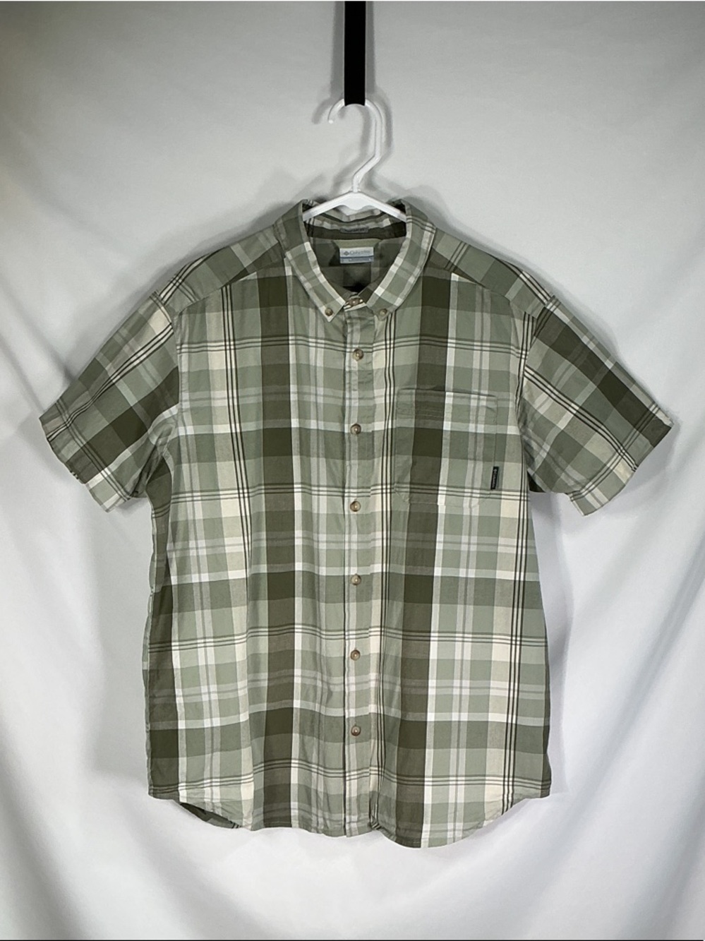 Columbia Men's Short-Sleeve Shirt Button-Down Green White Plaid Size Large